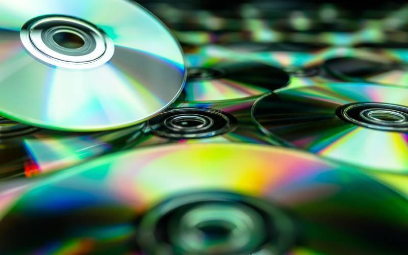 Compact Disc Read-Only Memory - CD-ROM